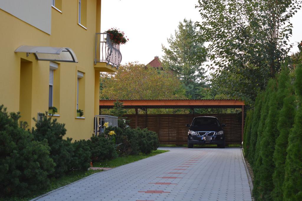 Salve Apartment Hévíz Buitenkant foto