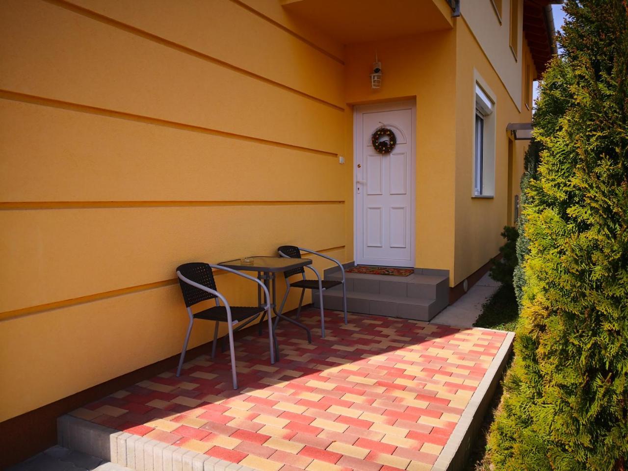 Salve Apartment Hévíz Buitenkant foto